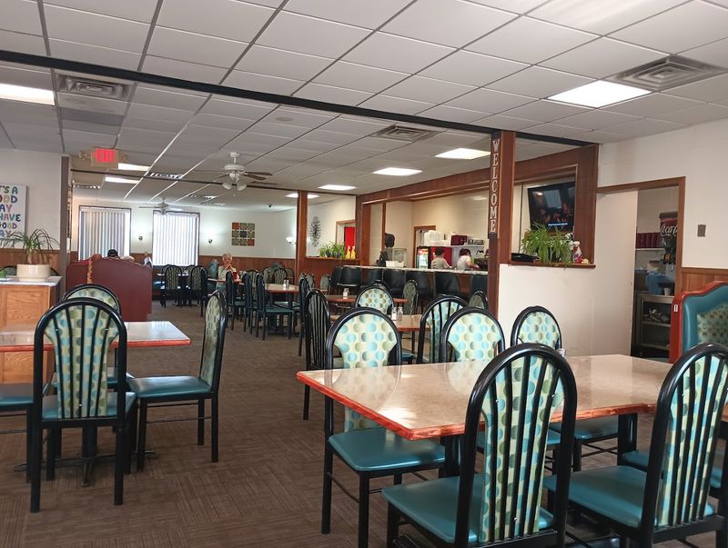 The Atmosphere Inside the Dining Room