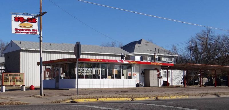 R-B Drive In, Hutchinson