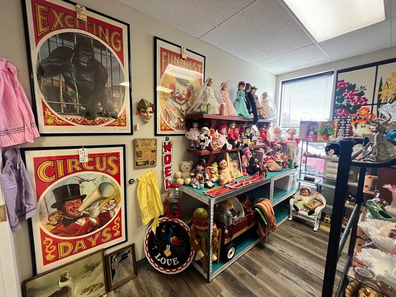 Vintage Toys, Dolls, And The Nostalgia Factor