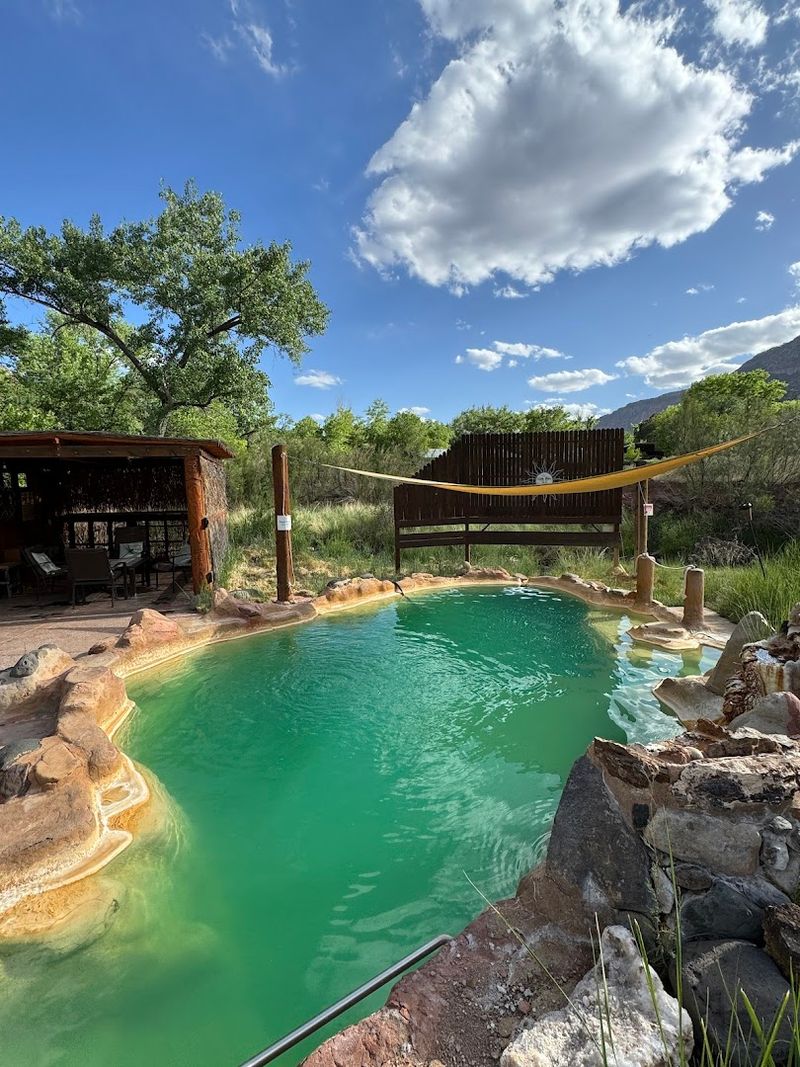 Quiet Pools With Mountain Views