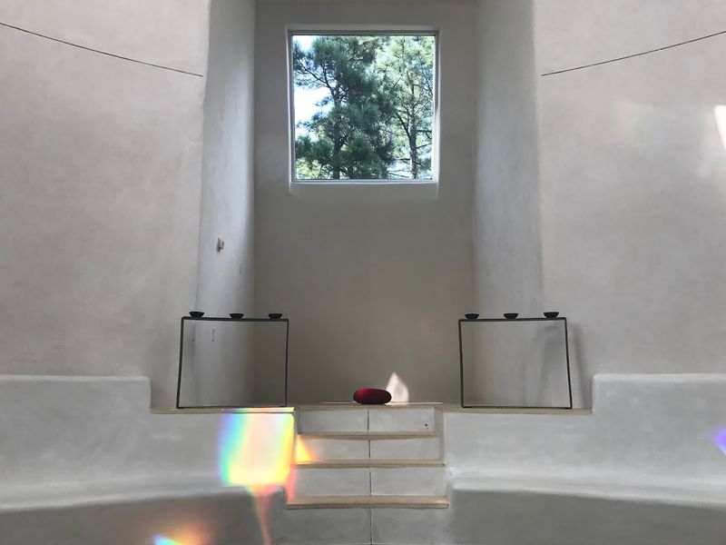 Soft Colors Moving With The Light