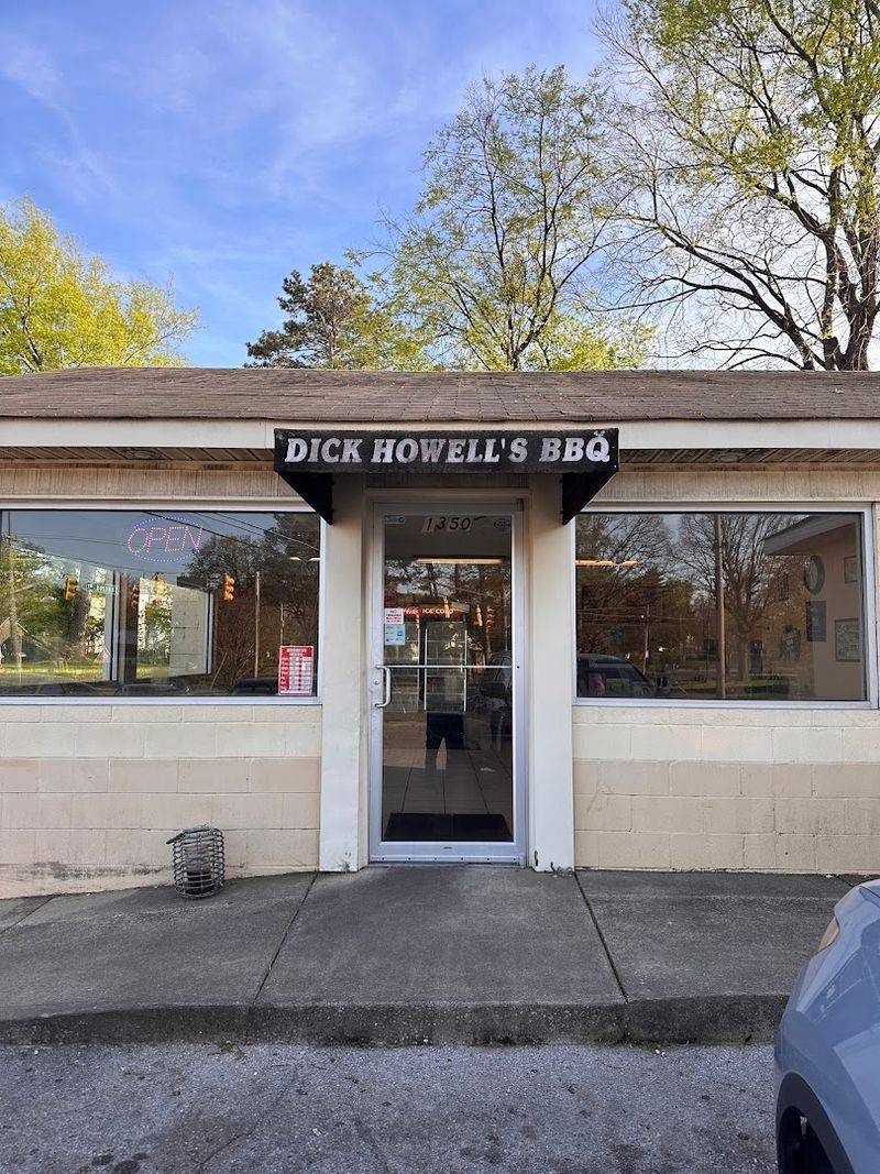 Dick Howell's BBQ
