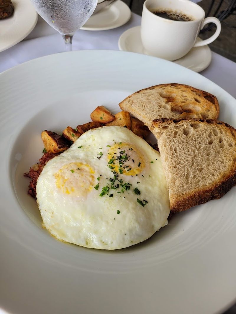 Farmstead Cheddar That Shows Up Everywhere For Good Reason