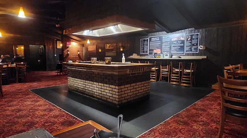 The Atmosphere Inside the Dining Room