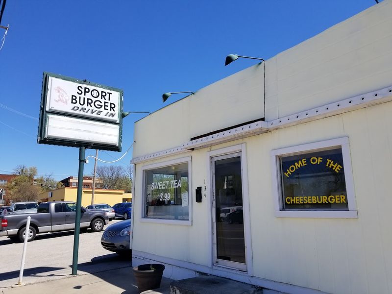 Sport Burger Drive-In, Wichita