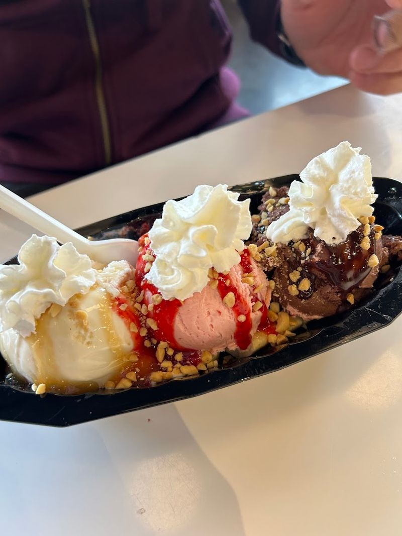 Sundaes Here Are Genuinely Next Level