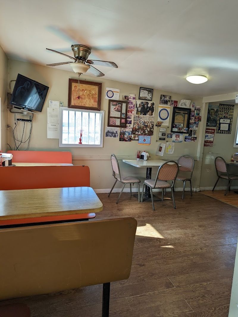 The Atmosphere Inside The Restaurant