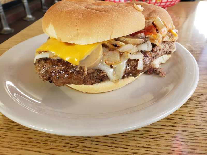 The Wallyburger, a Legend Worth the Drive