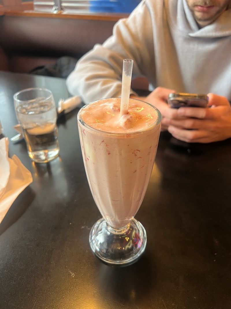 Milkshakes and the Cake Shake Worth Ordering