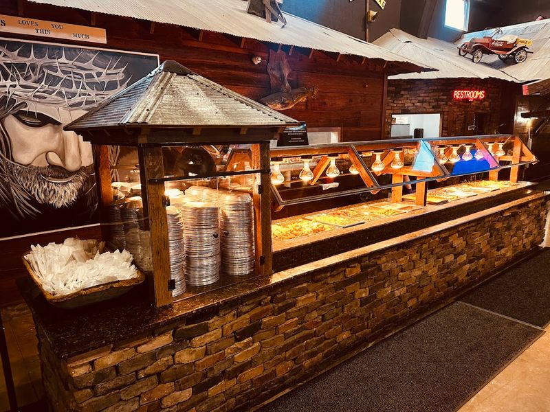 Why People Drive From Neighboring States Just To Eat Here