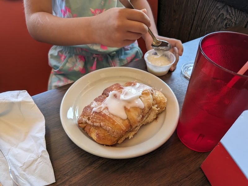 The Cinnamon Rolls That Never Leave Your Mind