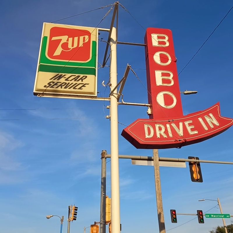 Bobo's Drive-In