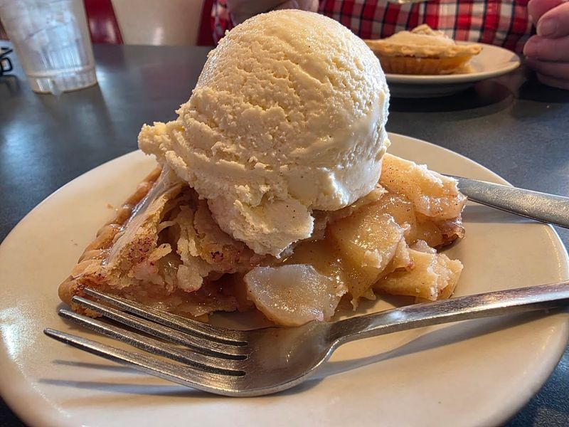 Breakfast At A Pie Shop Is Exactly As Good As It Sounds