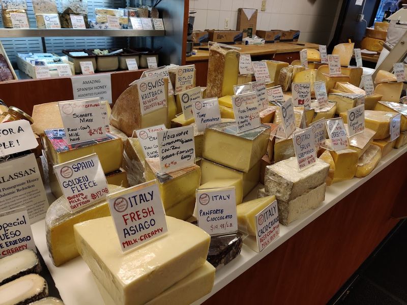 The Cheese Of The Month Club Worth Signing Up For