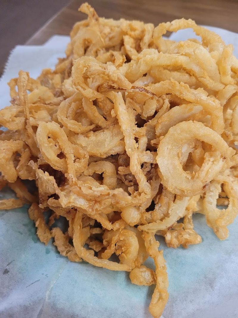 Onion Rings That Regulars Genuinely Cannot Stop Talking About