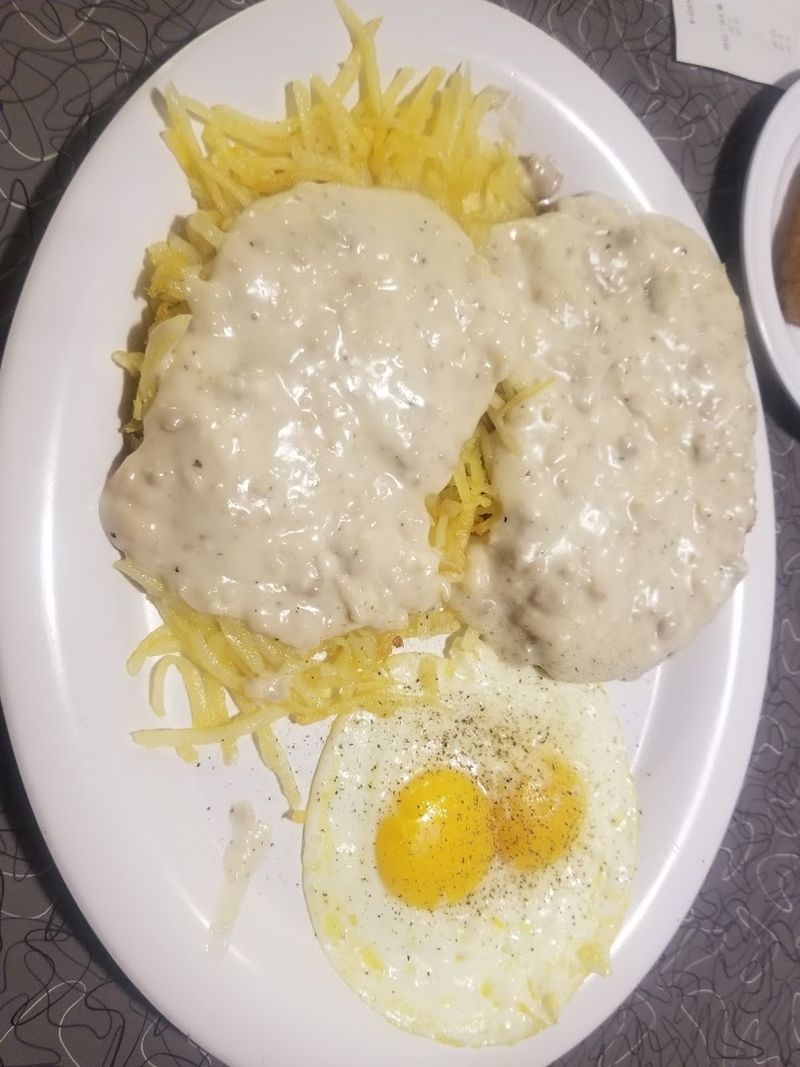 Biscuits and Sausage Gravy That Belong in a Hall of Fame