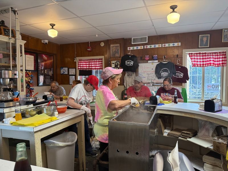 The Horseshoe Counter That Brings Everyone Together