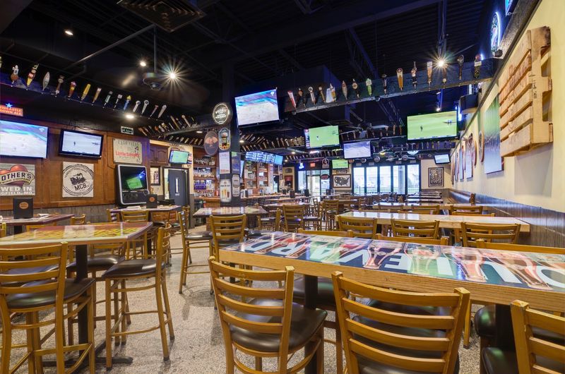 Burg & Barrel, Overland Park / Leawood / Lenexa