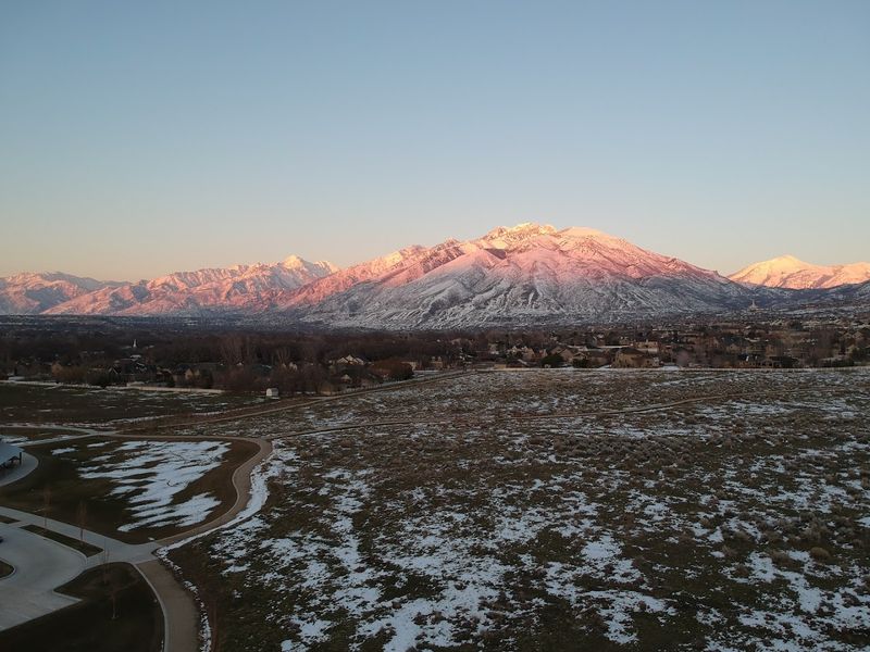 Mountain Views and Open Green Space That Breathe