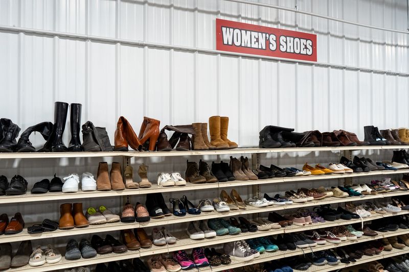 Store Signage With a Sense of Humor