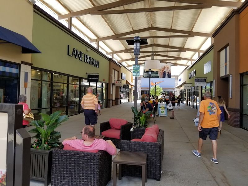 The Open-Air Layout And How It Feels To Walk Around