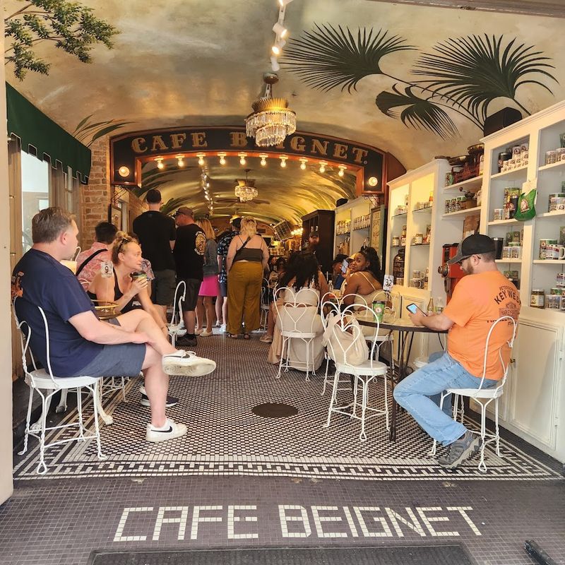Cafe Beignet Royal Street