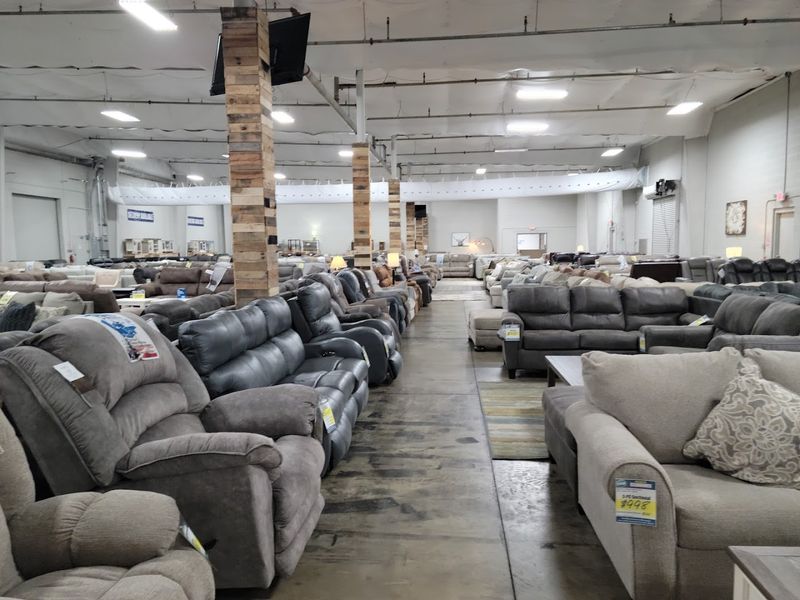 What Cincinnati Overstock Warehouse Actually Is