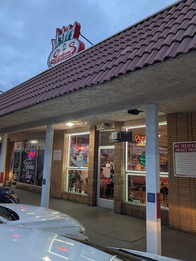 A San Pedro Shopping Center Find