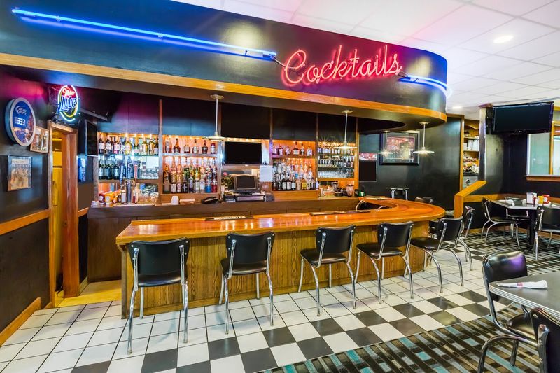 A Retro Hideaway You Almost Miss