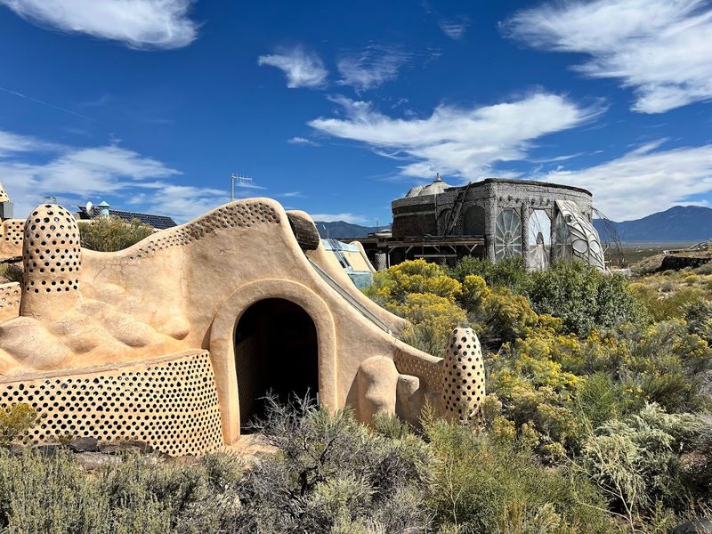 Desert Homes With A Futuristic Soul