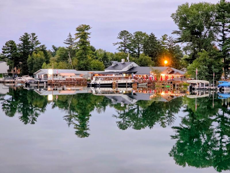 The Lake Views That Stop You In Your Tracks
