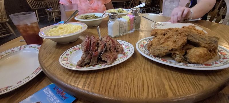 The Family-Style Serving Setup That Changes Everything