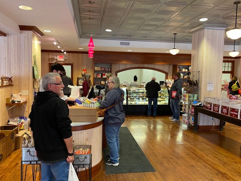 Practical Tips for Planning Your Visit to Palmer's