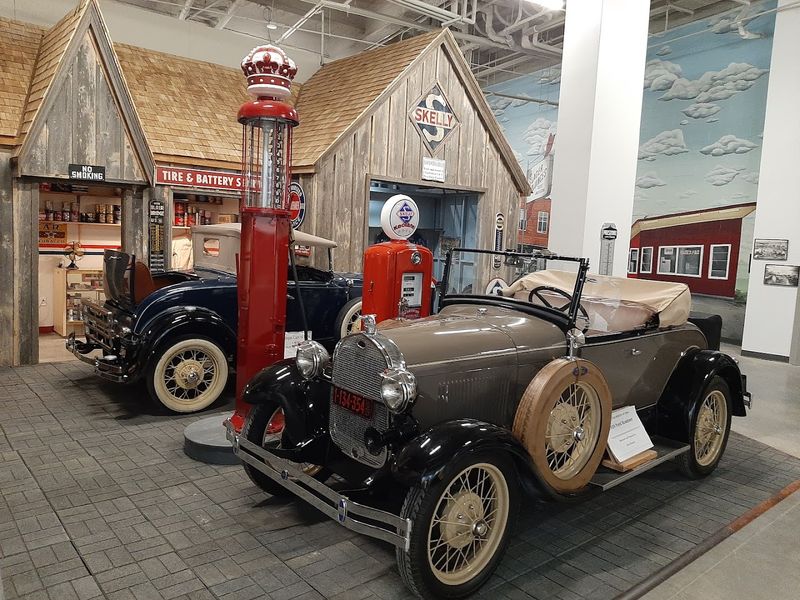 The Vintage Gas Station Recreation That Stops You in Your Tracks