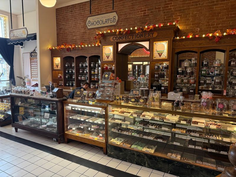 Chocolates And Fudge Worth Exploring