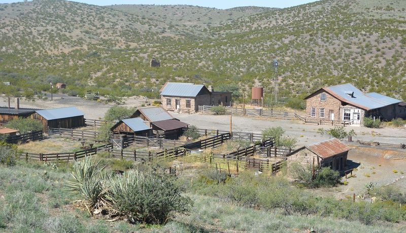 Sunbaked Ruins With Old West Character