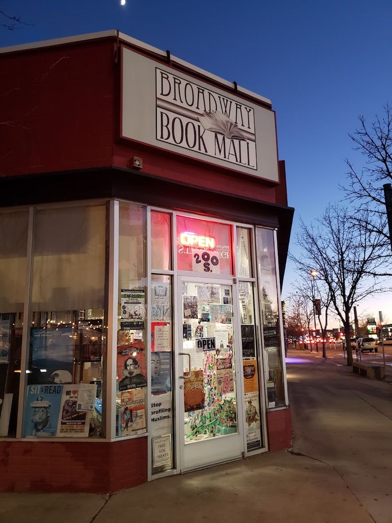 Broadway Book Mall, Denver