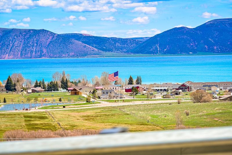 The Small-Town Atmosphere That Makes You Slow Down Without Trying