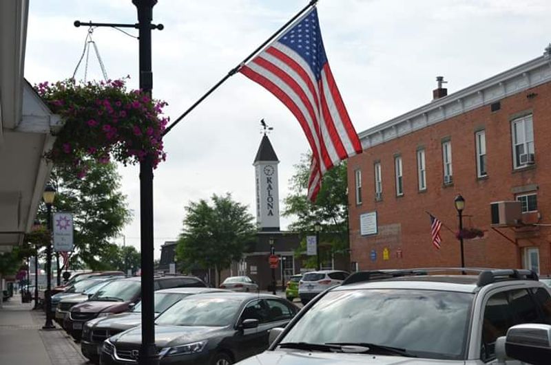 Kalona Days, Downtown Kalona