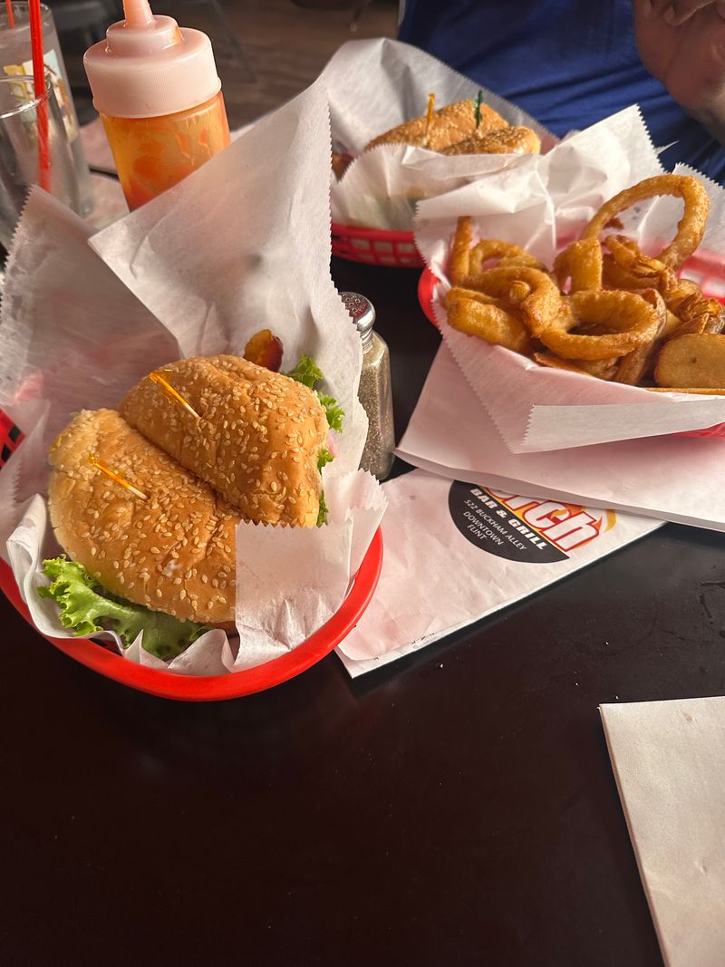 The Torch Bar & Grill – Flint