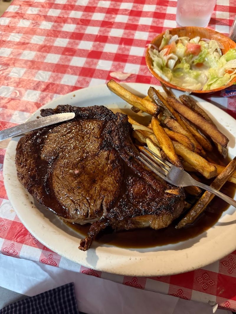 Doe's Eat Place