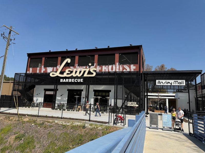 Lewis Barbecue 