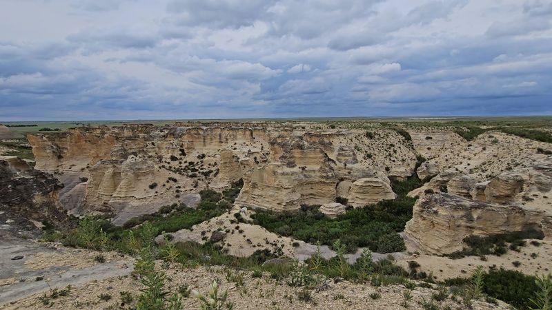 Chalk Formations That Look Like They Belong Somewhere Else
