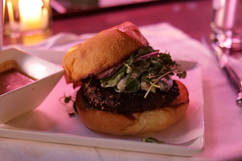 The Au Poivre Flavor That Makes This Burger Feel Bistro-Built