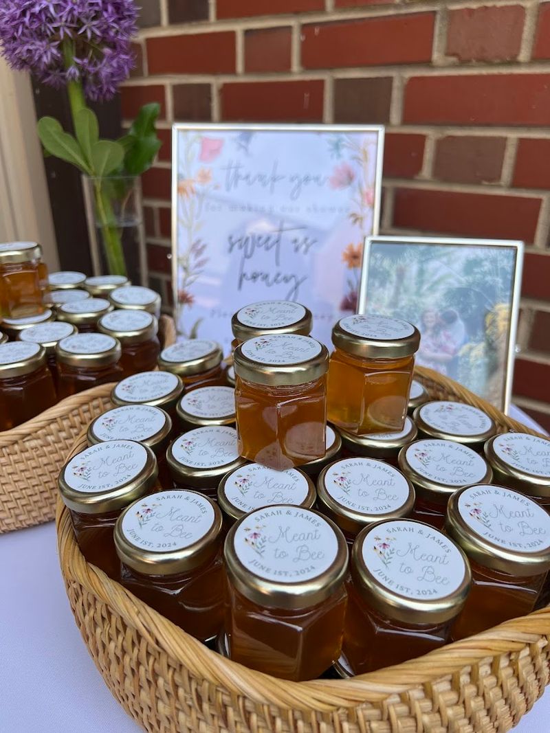 Honey Wedding Favors That Guests Actually Want To Take Home