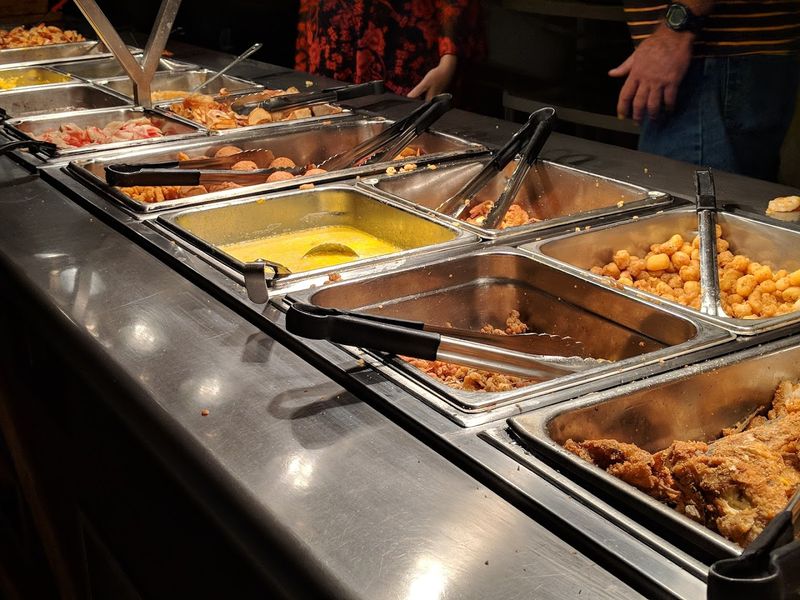 Why Friday Dinner Feels Like The Time To Go