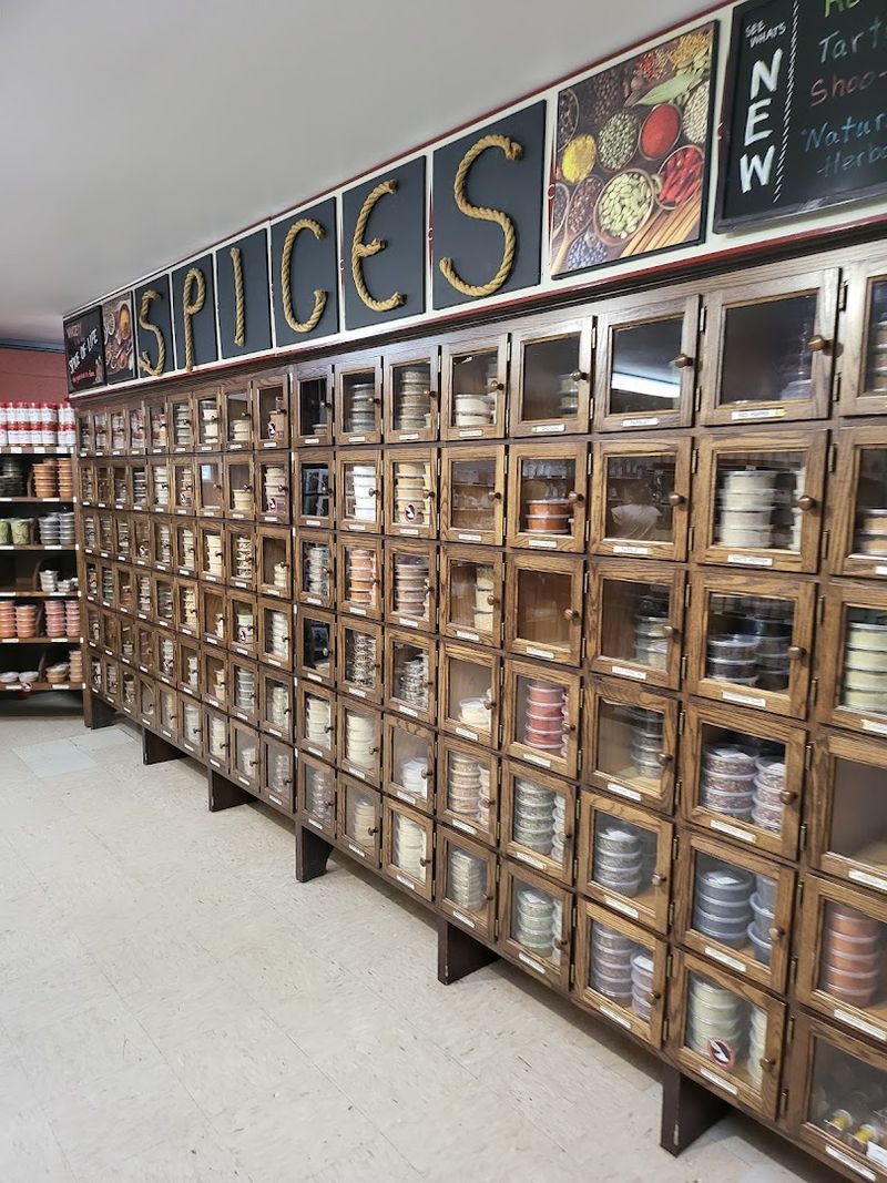 The Spice Wall That Stops Shoppers In Their Tracks