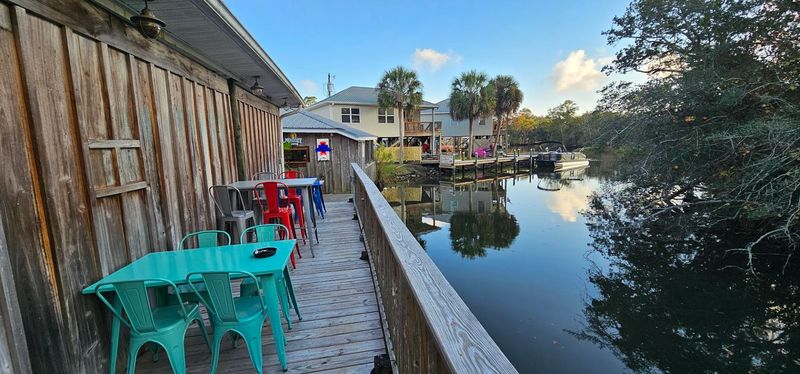A Riverside Location That Changes How You Eat