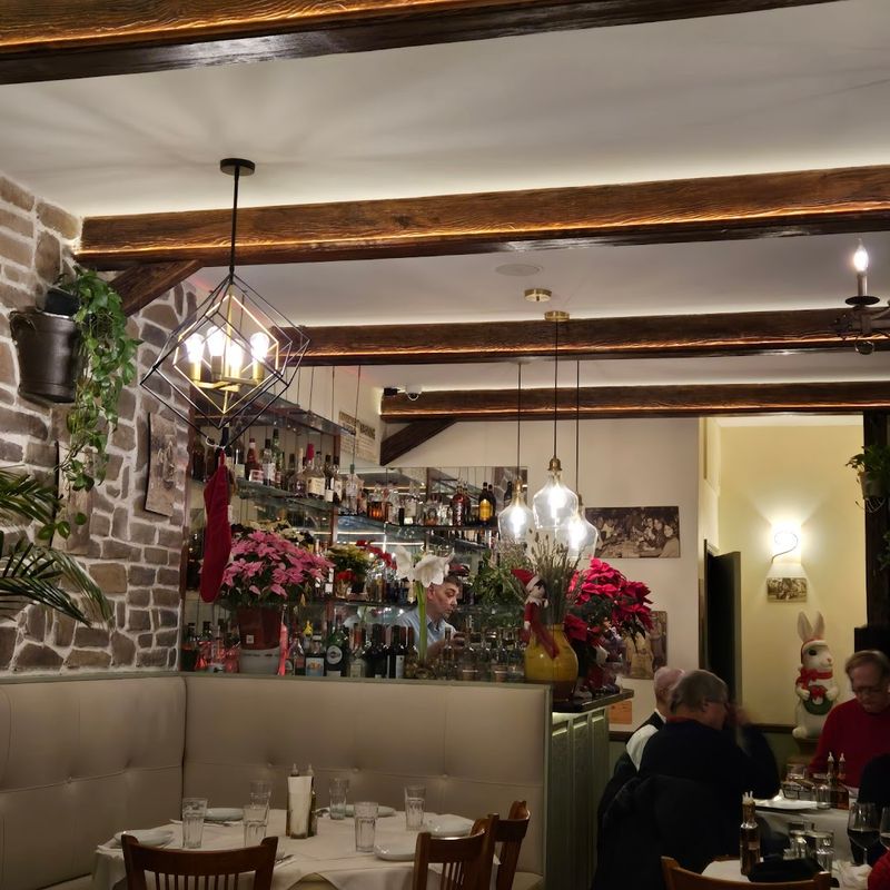 A Family-Style Experience That Keeps People Returning