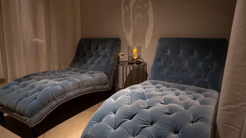 The Gilded Age Glamour Woven Into Every Corner Of The Hotel